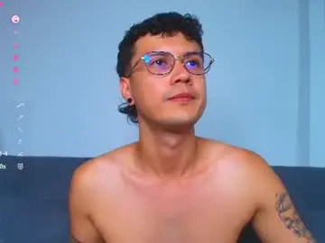 Chaturbate Adult Video Chat of leaneseb