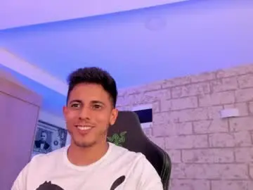 Chaturbate Adult Video Chat of ashton_coleman_