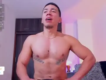 Chaturbate Live Sex Cam of bastian_franco01