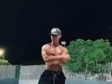 Chaturbate Free Porn Cam of chris_angel01