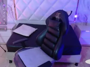 Chaturbate Best live sex cam show of chos_tay
