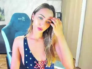 Chaturbate Free Live Porn of berry_lipsss