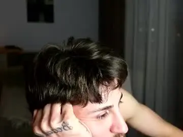 Chaturbate Live Sex Cam of oliver_baker