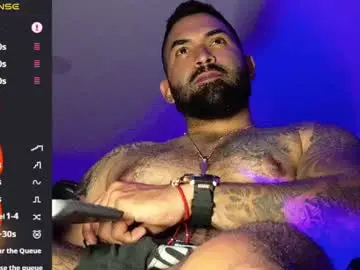 Chaturbate Sex Cam of max__prada