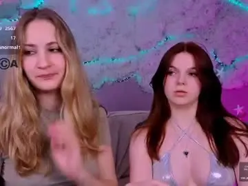 Chaturbate Live Sex Cam of mikameovv