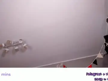 Chaturbate Watch Live Sex Cams of vivian_qwerty
