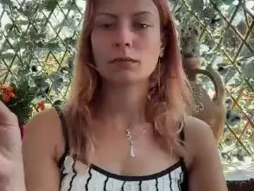 Chaturbate Live Porn of karoline121