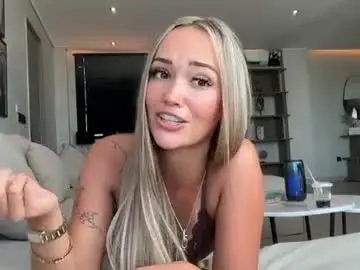 Chaturbate Live Sex of luvlivvyy