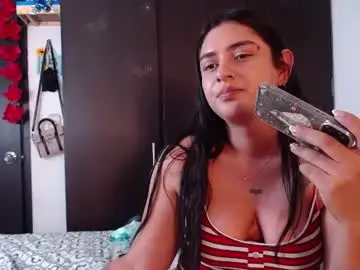 Chaturbate Live Sex of mensia_hernandez