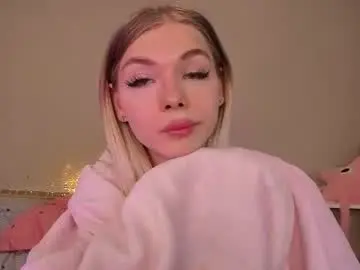 Chaturbate Nude Webcam of blondy_fina