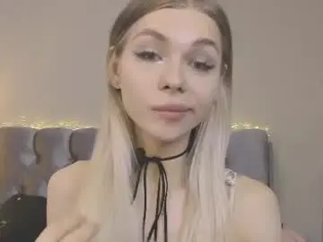 Chaturbate Free Porn Cam of blondy_fina