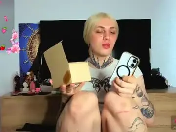 Chaturbate Free Porn Cam of chloevesper