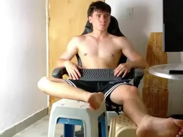 Chaturbate Free Live Porn of harry_brown2324