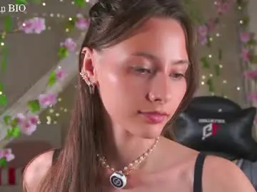 Chaturbate Adult Webcams of falinecrosthwaite