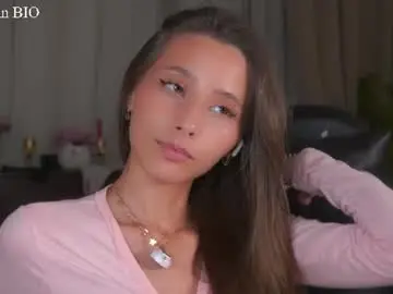 Chaturbate Adult Video Chat of falinecrosthwaite