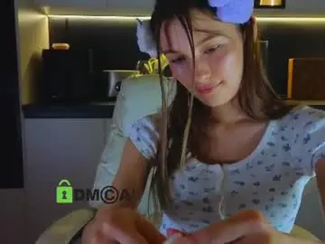 Chaturbate Free Porn Cam of crazzy_cherry