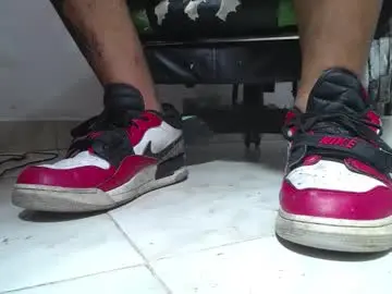 Chaturbate Free Live Porn of srfindomfeet_