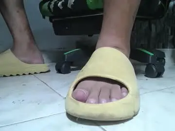 Chaturbate Sex Chat of srfindomfeet_