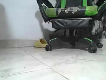 Chaturbate Live Porn of srfindomfeet_