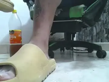 Chaturbate Free Live Porn of srfindomfeet_