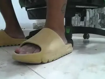 Chaturbate Adult Webcams of srfindomfeet_
