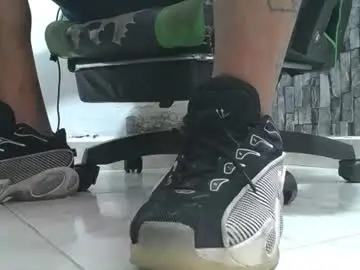 Chaturbate Watch Live Sex Cams of srfindomfeet_