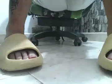 Chaturbate Nude Webcam of srfindomfeet_