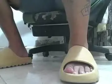 Chaturbate Watch Live Sex Cams of srfindomfeet_