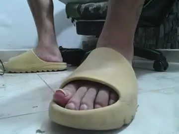 Chaturbate Sex Cam of srfindomfeet_