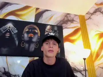 Chaturbate Free Porn Cam of mono_blonde