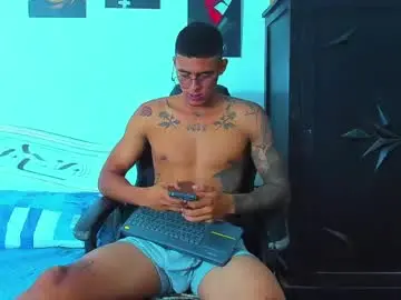 Chaturbate Adult Webcams of oliver_smith_2