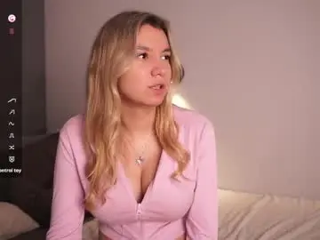 Chaturbate Live Sex Cam of margarethowell