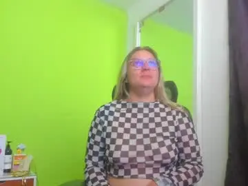 Chaturbate Best live sex cam show of auradivina2