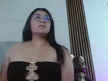 Chaturbate Live Sex Cam of strawlux