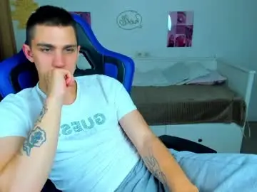Chaturbate Sex Cam of frank_mooree