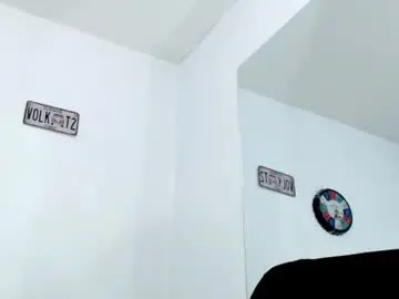 Chaturbate Live Sex Cam of antonywebb94