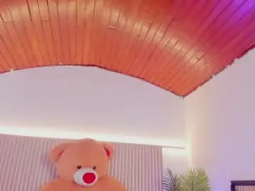 Chaturbate Watch Live Sex Cams of milu_blossom