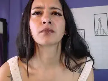 Chaturbate Free Live Porn of skinny_yizz