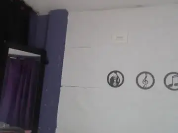 Chaturbate Best live sex cam show of skinny_yizz
