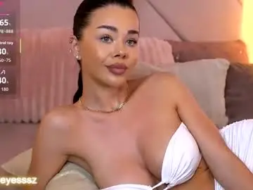 Chaturbate Live Sex Cam of alexaheyess