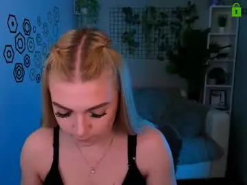 Chaturbate Live Sex Cam of bianca_bright