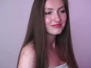 Chaturbate Live Sex Cam of louveniahurry