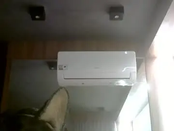 Chaturbate Free Porn Cam of skinnykittencam