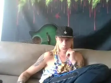 Chaturbate Best live sex cam show of altboy010