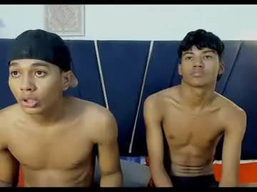 Chaturbate Watch Live Sex Cams of an_fox23