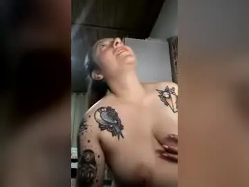 Chaturbate Watch Live Sex Cams of ezlngirl