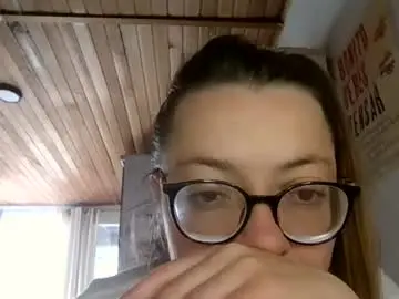 Chaturbate Live Sex of ezlngirl