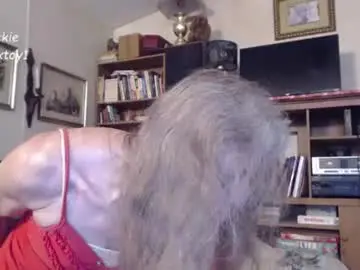 Chaturbate Free Porn Cam of cdsextoy1