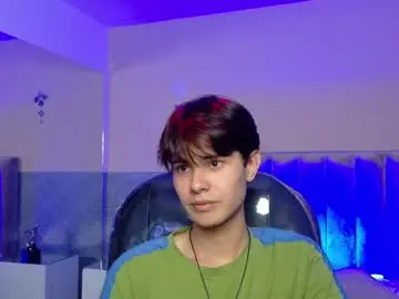 Chaturbate Nude Webcam of derek_sinn