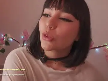 Chaturbate Live Sex of moon_eyess